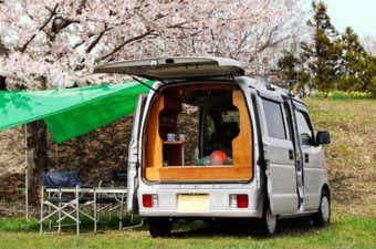 キャンピングカー