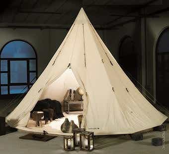 ハイセンスデザインのテント
