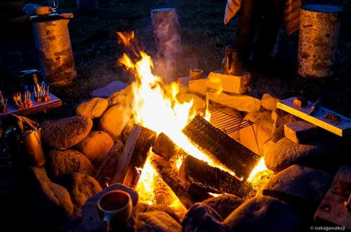 夏の冒険家たちのシーズンラストキャンプ焚火