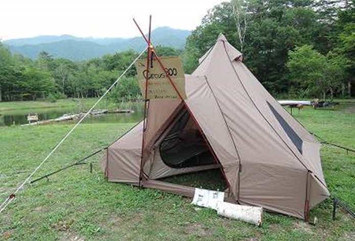 おしゃれキャンプ場とかわいいテント