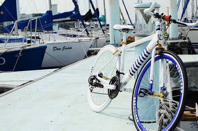 ドッペルギャンガーの自転車と船