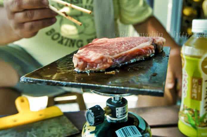 カッコいい・素早い・おいしく焼ける！噂の最強鉄板「ヨコザワテッパン