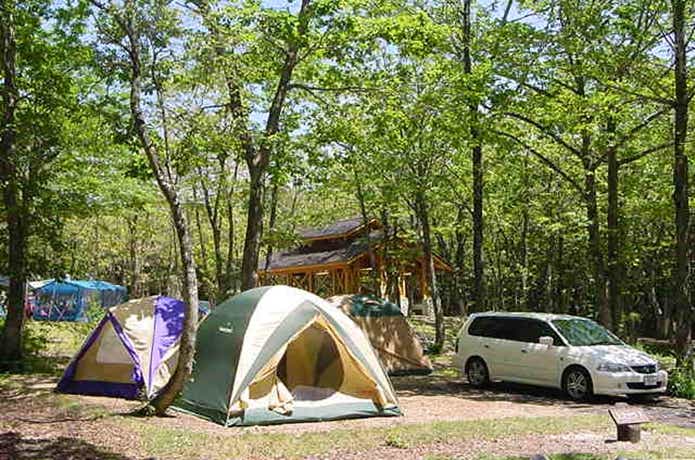 鏡ヶ成キャンプ場のテントサイト
