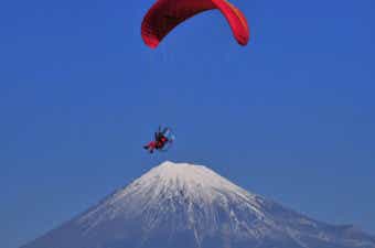 モーターパラグライダー　富士山