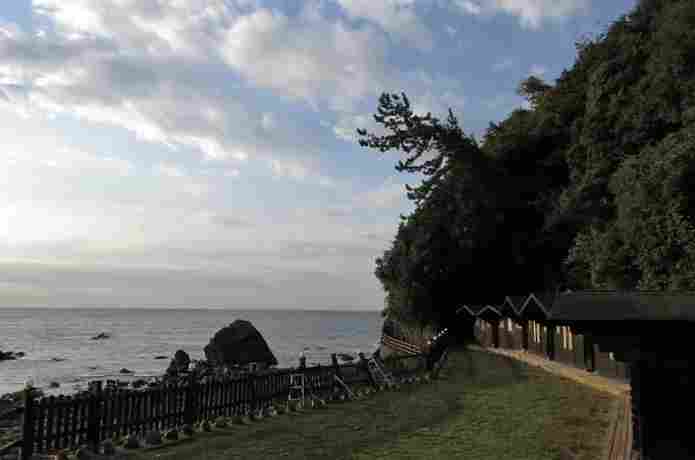 伊豆のキャンプ場と海