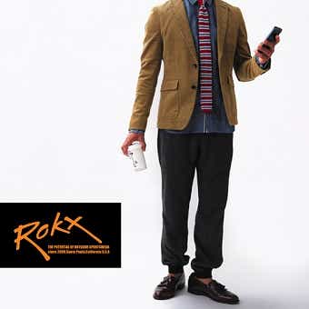ROKXのパンツ×ジャケットのコーデ