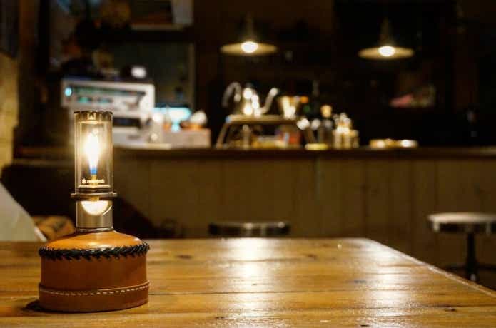 リトルランプ「ノクターン」 × 夜のカフェタイムリトルランプ「ノクターン」 × 夜のカフェタイム