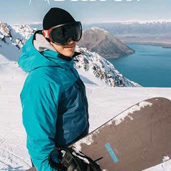 BURTONのスノボウェア着ている人