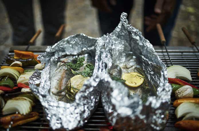 魚のホイル焼き、野菜の串焼き