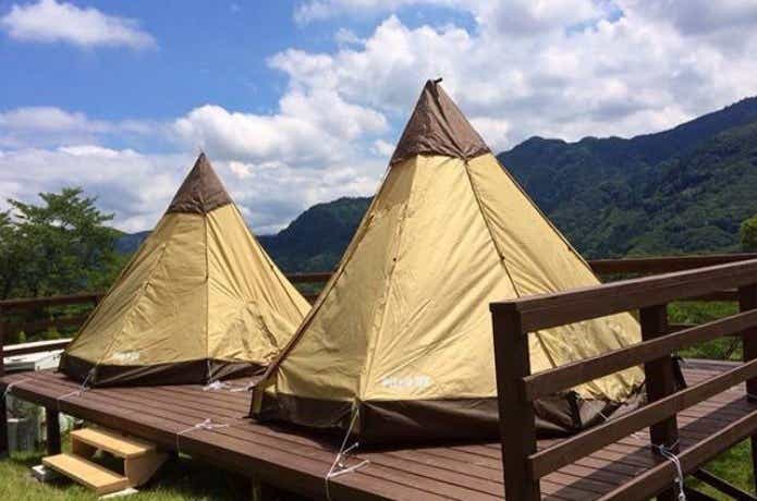パディントンベア·キャンプグラウンド常設テント
