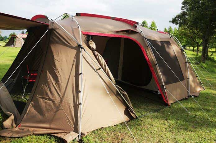 テントとキャンプサイト