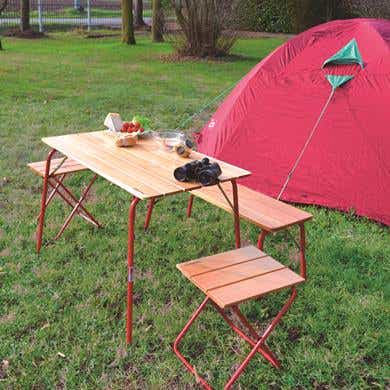 カステルメリーのキャンプ用テーブルチェアセット　テント