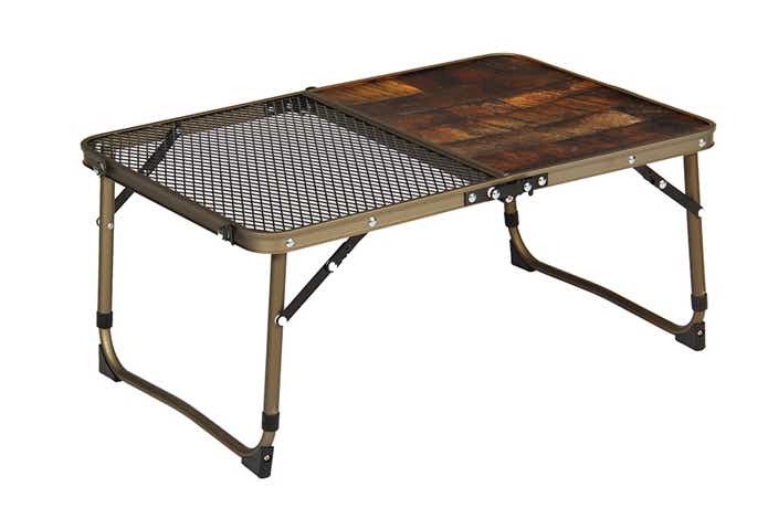 クイックキャンプの折り畳みテーブル　ハーフスチールテーブル