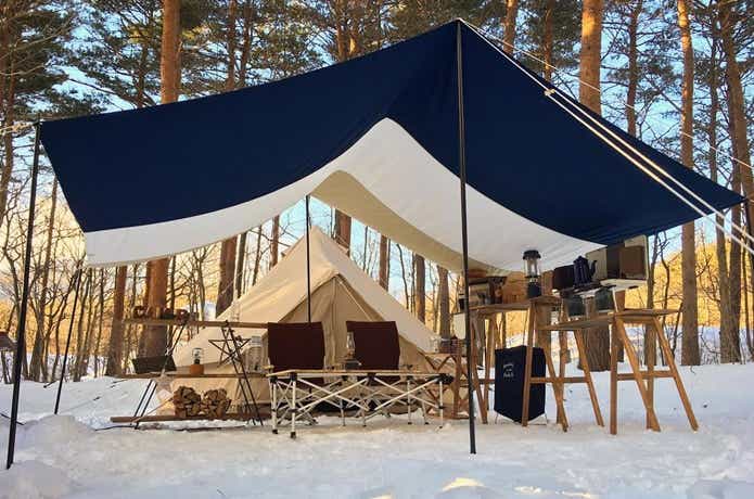 冬キャンプ　テントのタープ
