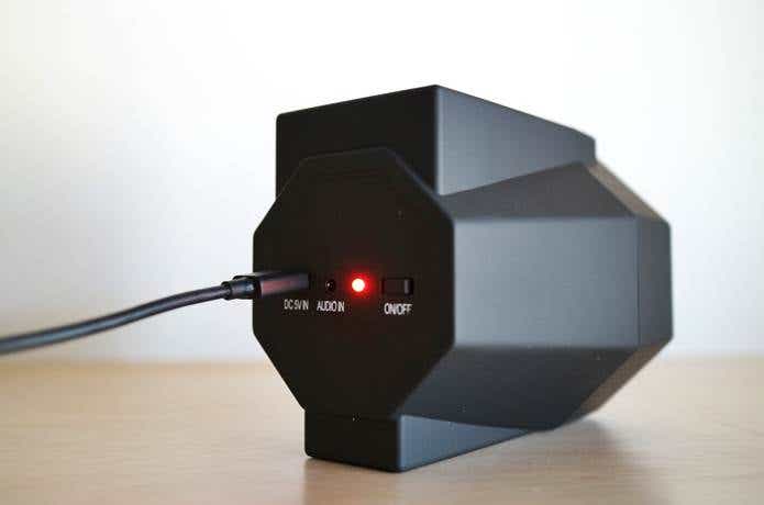 FLUX SPEAKER　micro USBケーブル充電部分
