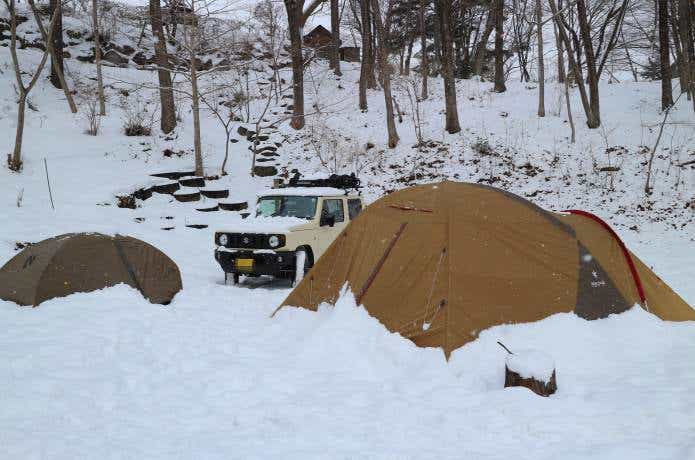 新型ジムニー　キャンプサイト雪