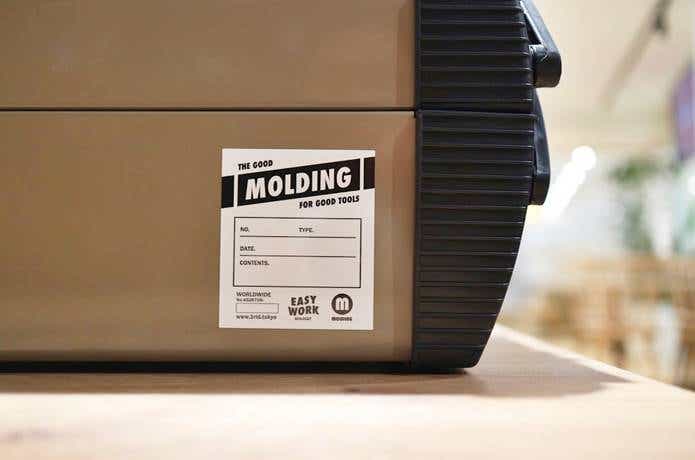 molding SEPARATE 3 TOOL BOX　ロゴ