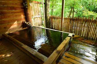 湯の小屋温泉 源流の湯 湯元館 貸し切り露天風呂