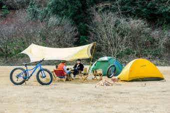 矢板市城の湯キャンプ場でのキャンプシーン