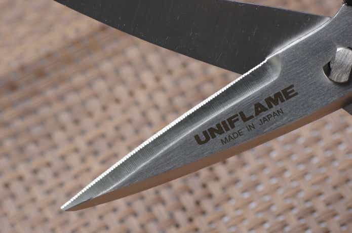 永遠の定番モデル UNIFLAME ユニフレーム ギザ刃 牛刀