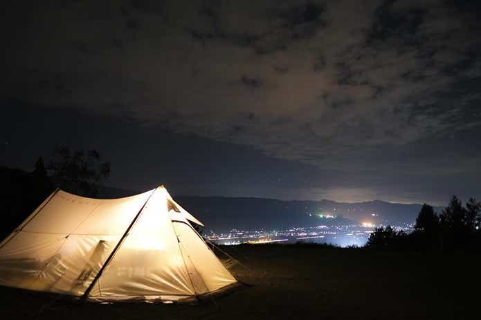 夜景の見えるキャンプ場　舞子高原オートキャンプ場（新潟）
