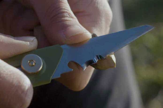 替刃式ブッシュクラフトナイフ BK1