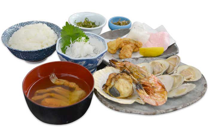 大洗海鮮市場で提供される食事