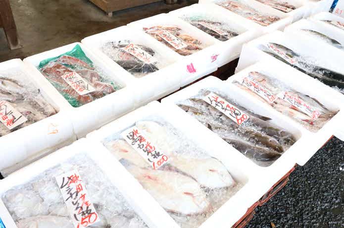 大洗海鮮市場の新鮮な魚介類