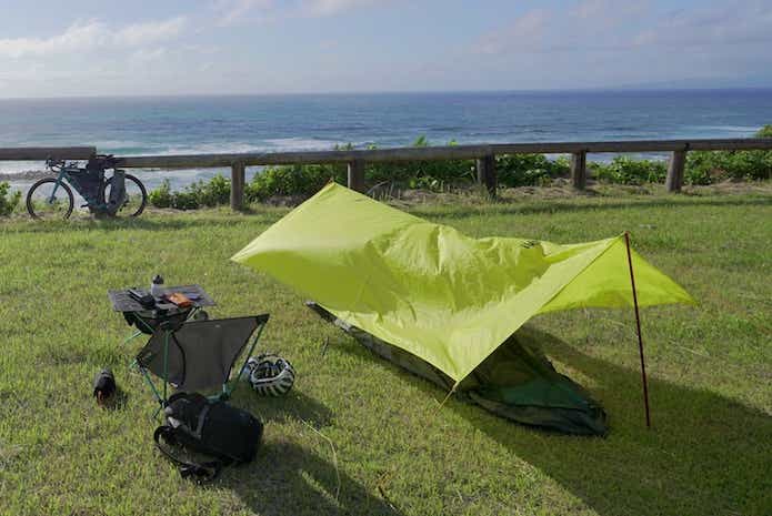 自転車と海とキャンプサイト