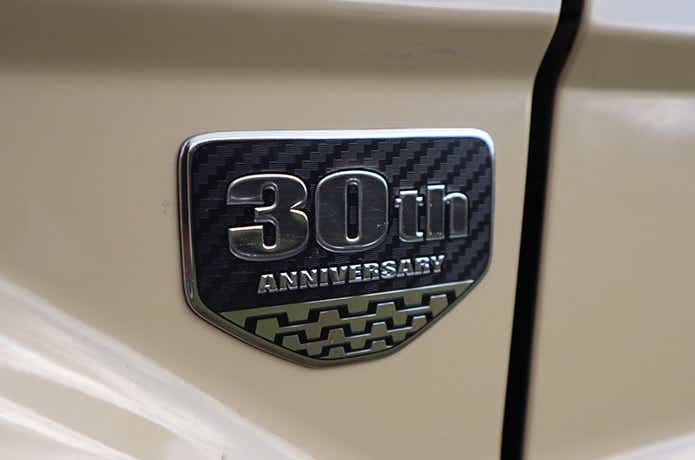 トヨタのランドクルーザー 30周年記念モデル