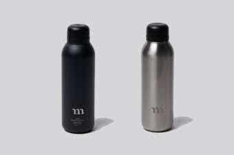 muraco ステンレスボトル muraco「”m” STAINLESS BOTTLE BLACK(左)」「”m” STAINLESS BOTTLE SILVER(右)」