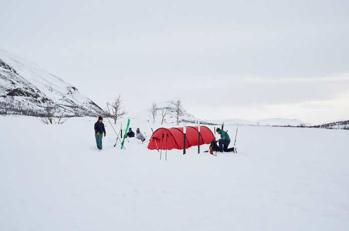 雪上にテント