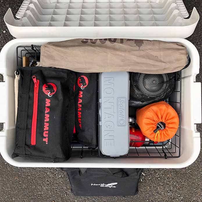 トランクカーゴにジャストフィット収納