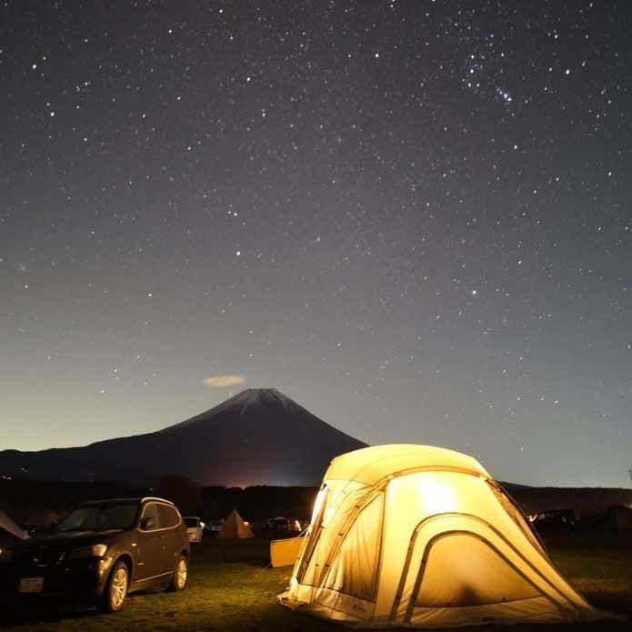 キャンプ場から見る星空