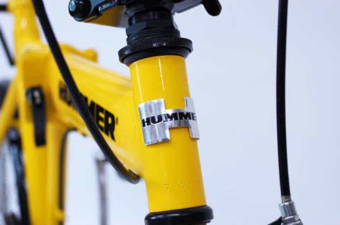 ハマーの自転車のロゴ