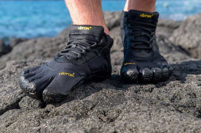 予約受付中 Vibram FiveFingers ビブラムファイブフィン ガーズ - 靴