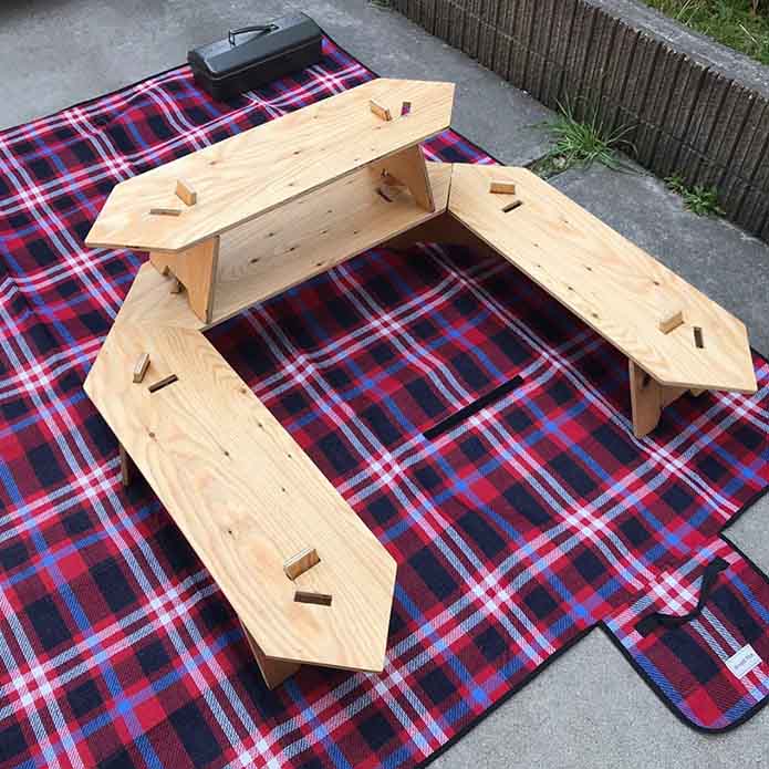 自作のキャンプテーブル