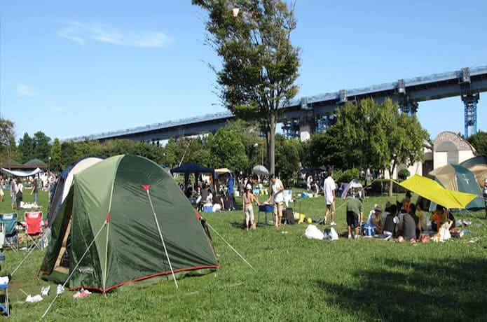 「若洲公園キャンプ場」のキャンプサイト