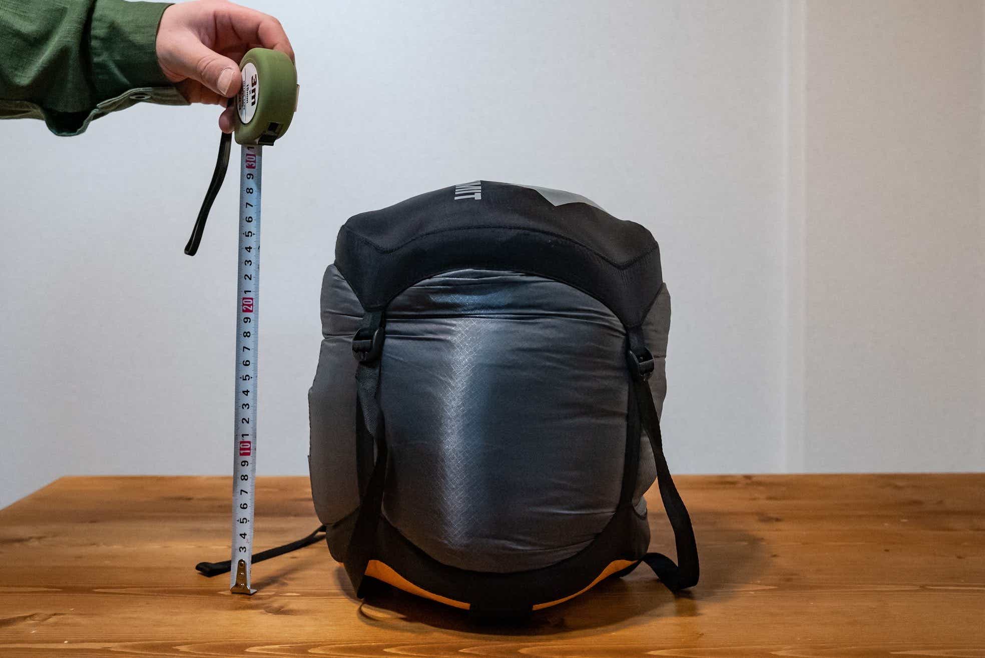 シートゥーサミット Evacコンプレッションドライバッグ 20L ハイライズ