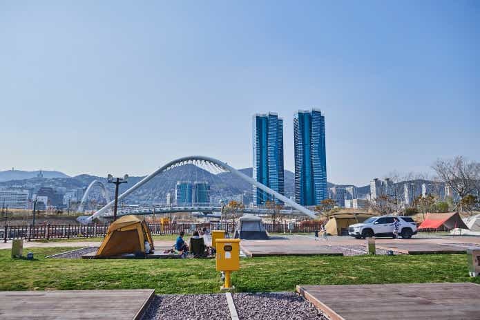 港湾都市釜山の街並みを十分に楽しみながらキャンプができる