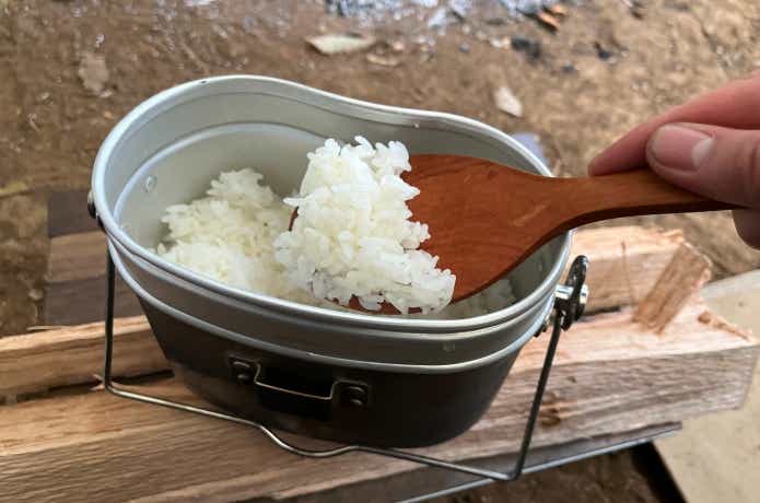 ワークマン「2号用野営飯盒」での炊飯の炊き上がり