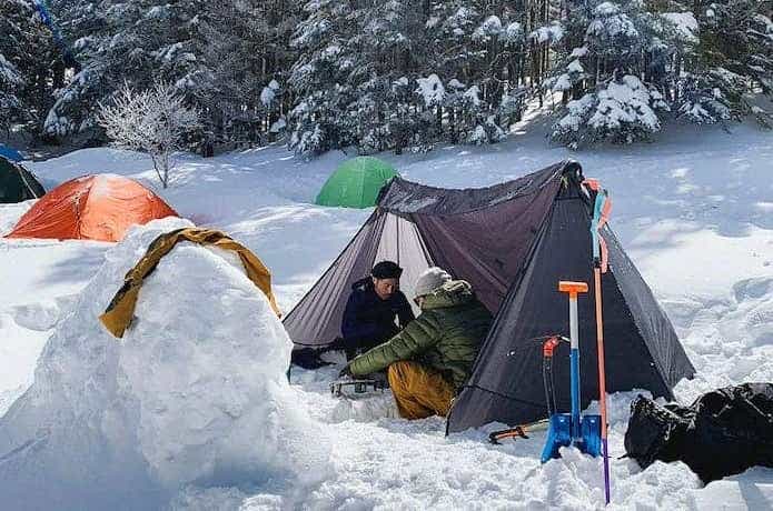 パーゴワークス「ニンジャシェルター」を冬キャンプで使用している