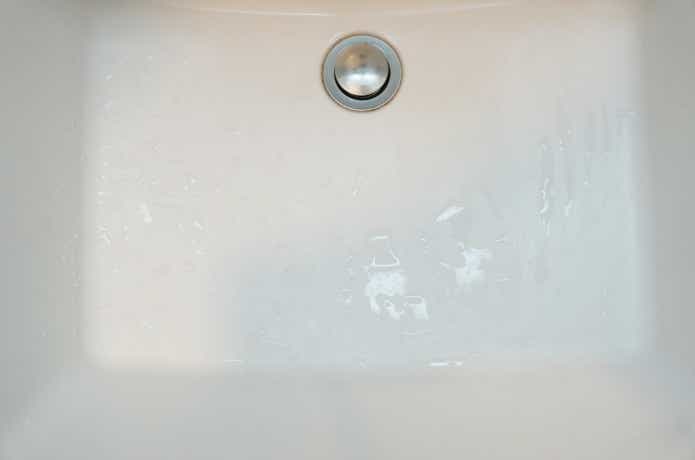 自宅洗面台のシンク部分の水垢落としアフター