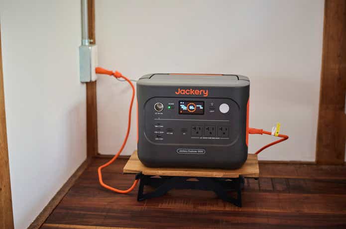 Jackery 1000 New