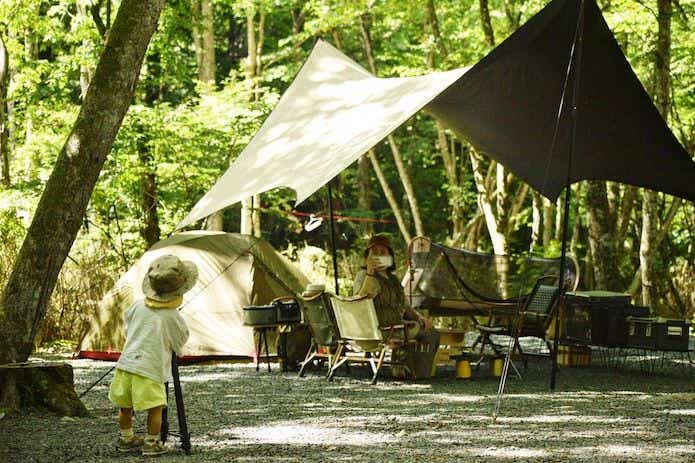 まいさんとお子さんのキャンプ風景