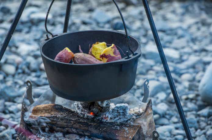 トライポッドを使って焼き芋