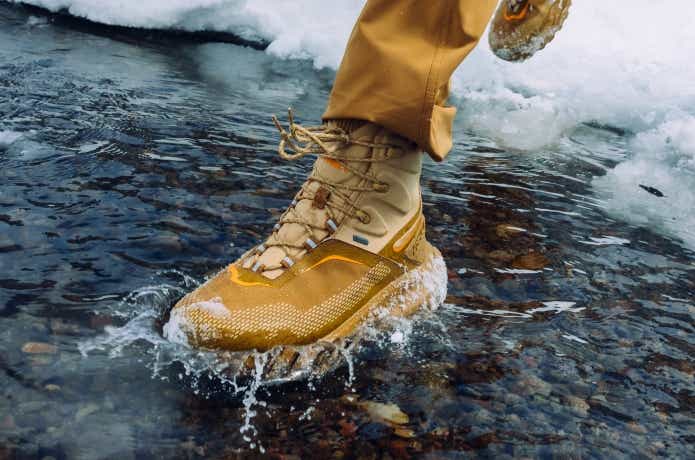 【雪のシーズンで便利すぎ】HOKAの新作ハイクシューズは保温、防水、透湿が揃ってるぞ......！