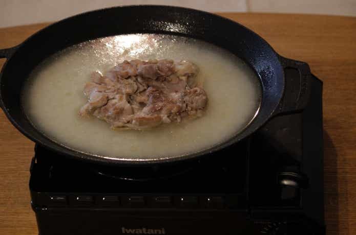 マルチグリドルポットで炊飯している