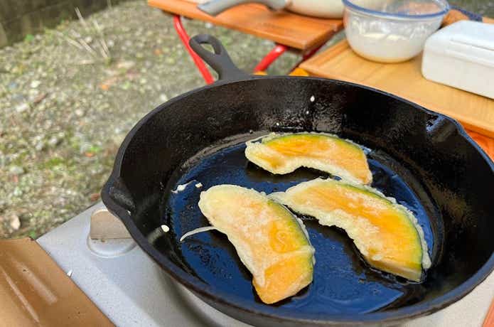 かぼちゃをスキレットで調理