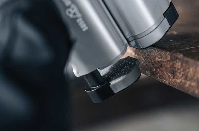 TABLE TENNIS SET_バーの下部